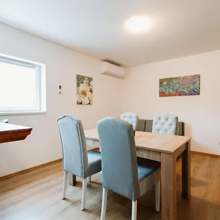 Mia Apartment